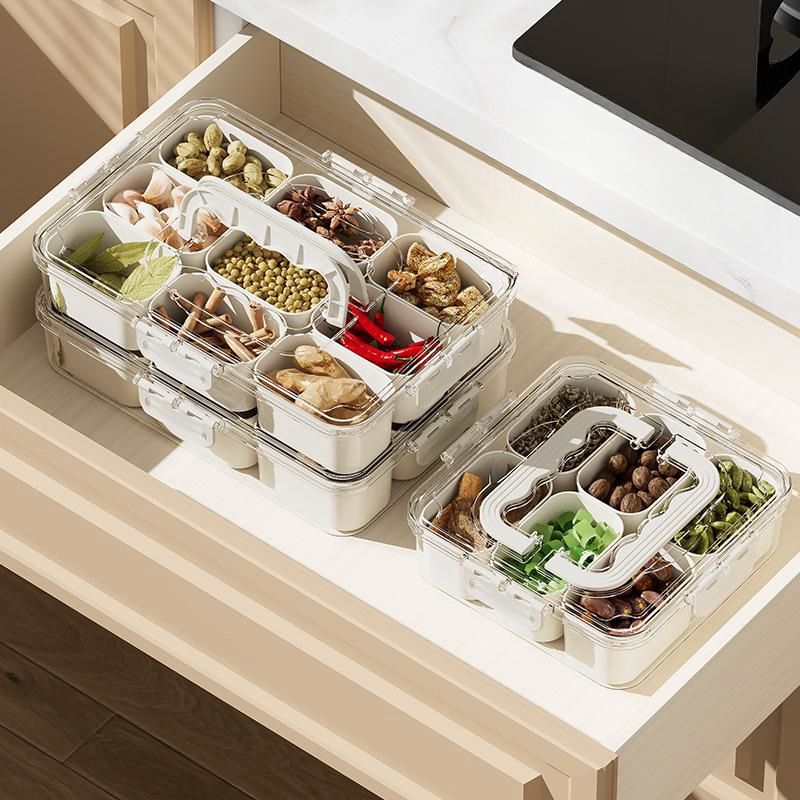 Clear Spice Storage Container with Lid and Handle