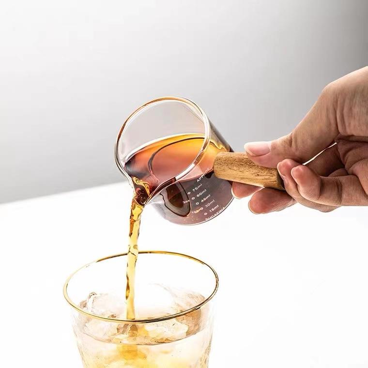 Creative Reusable Glass Coffee Mug with Wooden Handle for Cafe/Milk Tea and Coffee