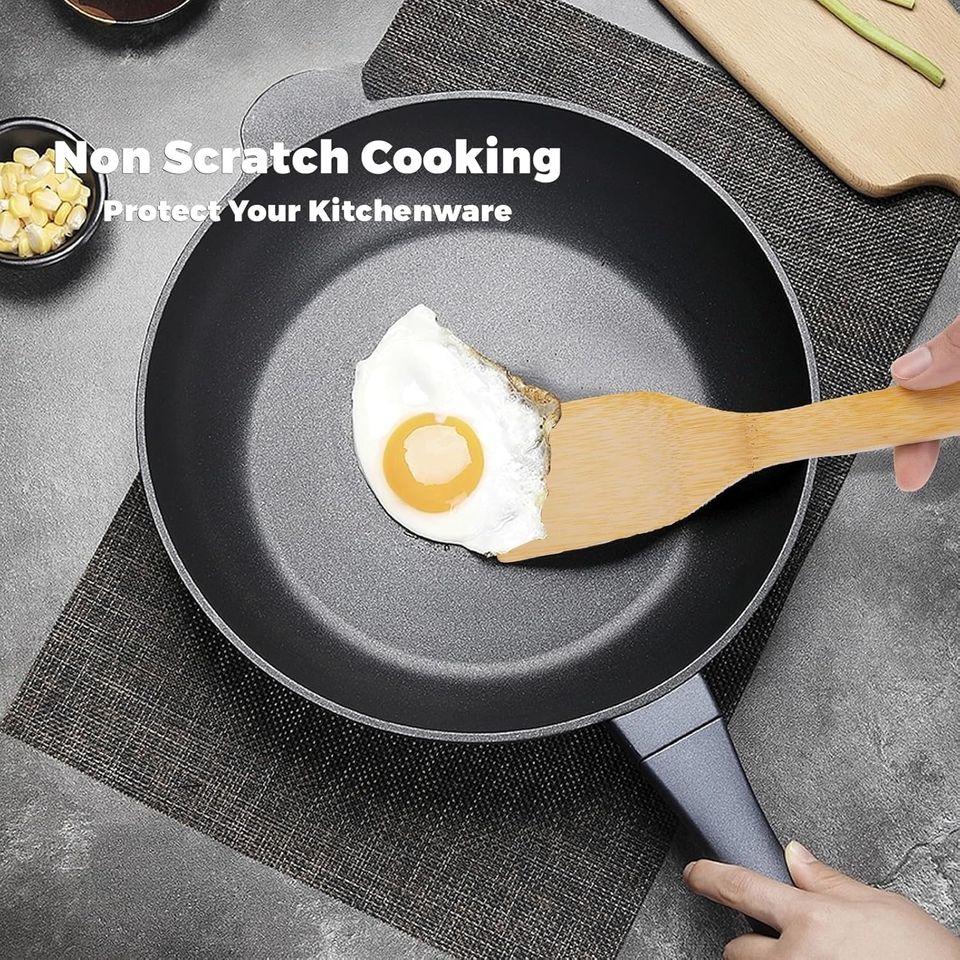 Durable Eco-Friendly Kitchen Utensil Set Made of Wood and Bamboo with Holder, Home Cooking Tools Set