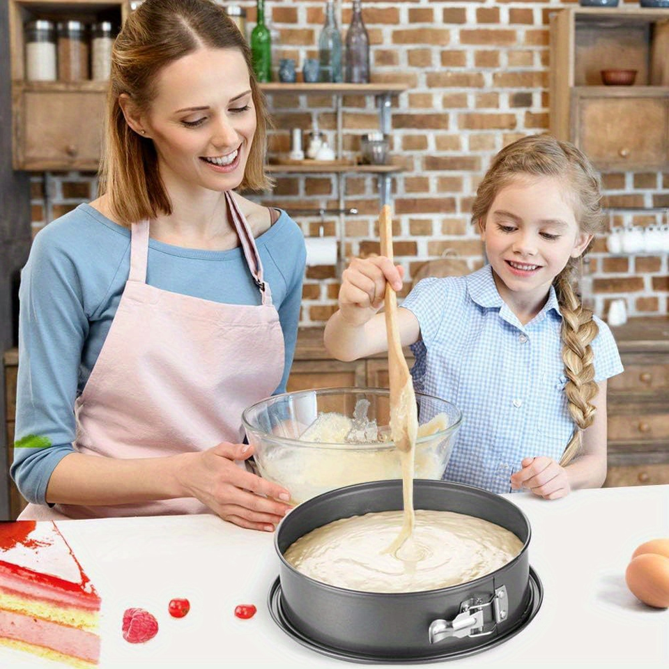 Non-Stick Round Springform Pan Set of 3 Leakproof Bottoms Eco-Friendly for Cheesecakes