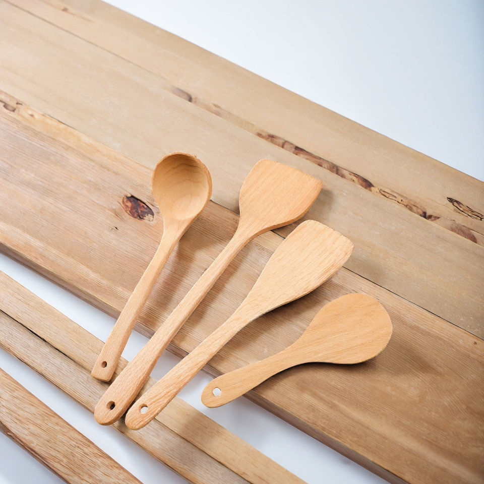 Long-Handled Non-Stick Wood Spatula and Spoon Set for Home Use