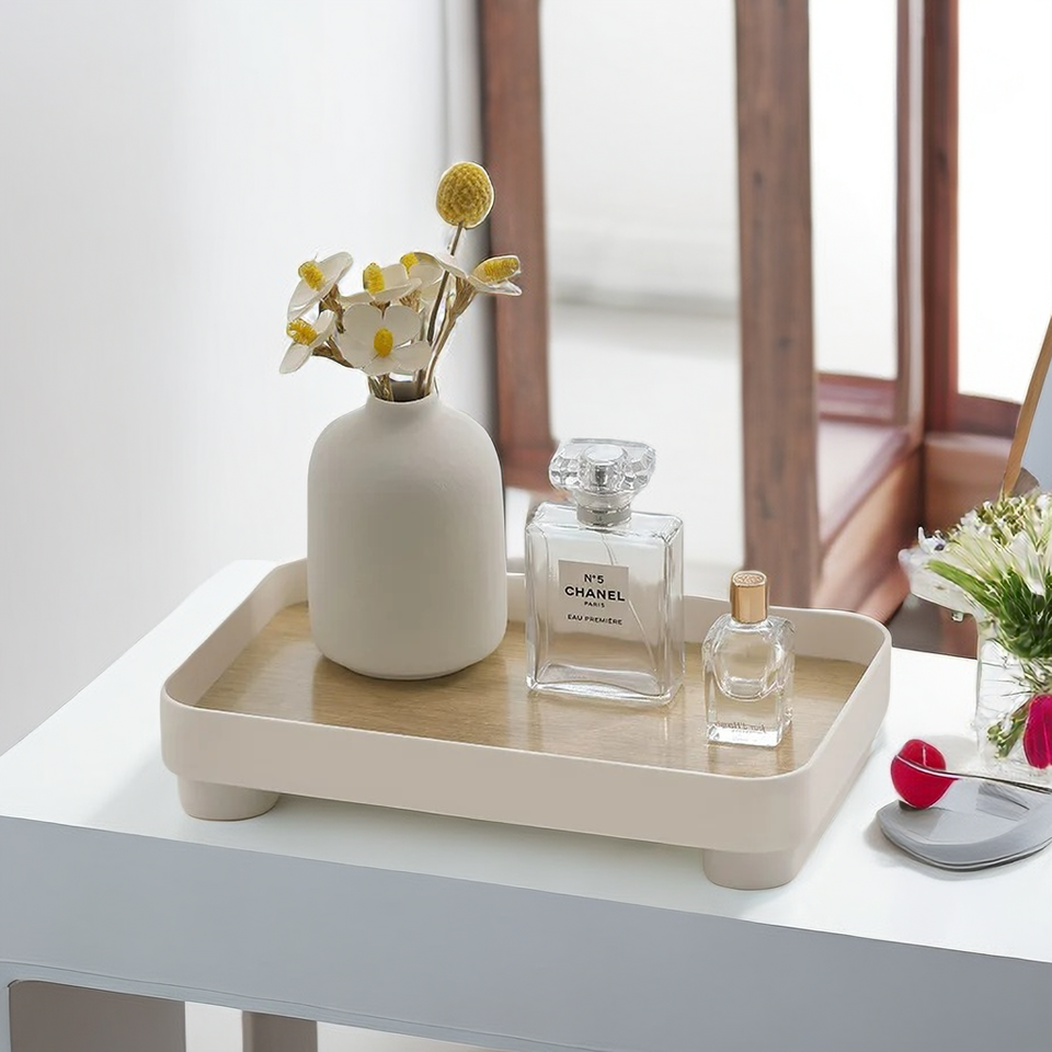 Plastic Storage Tray for Desktop Aromatherapy and Key Organization