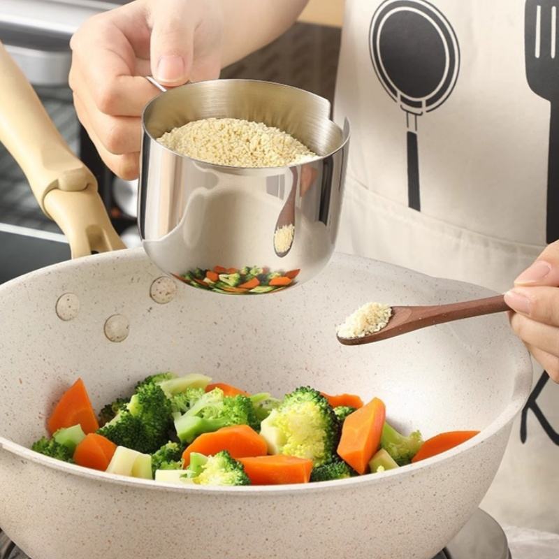 304 Stainless Steel Spice Glass Set Kitchen Household Spice Box with Spoon Oil and Salt Glass Spice Bottle