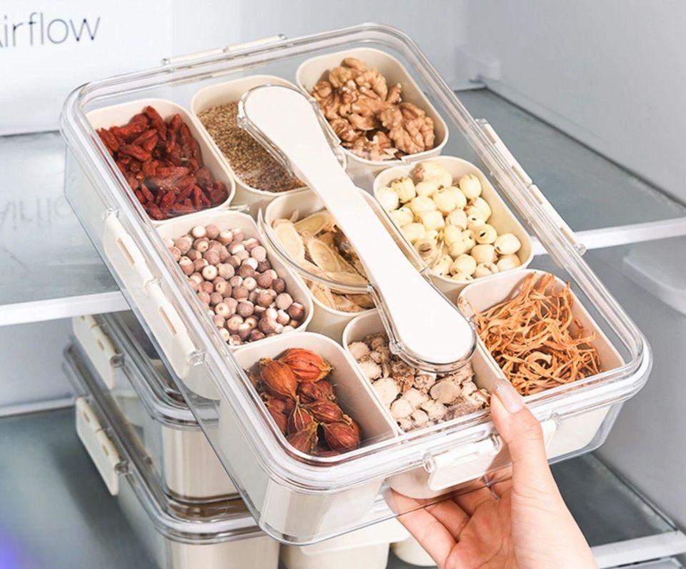 Clear Spice Storage Container with Lid and Handle