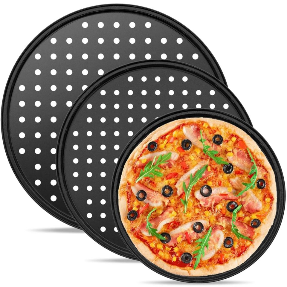 High-Performance Round Pizza Pie Crisper Pan Perforated Oven Tray in Black Carbon Steel with Holes Pizza Tools