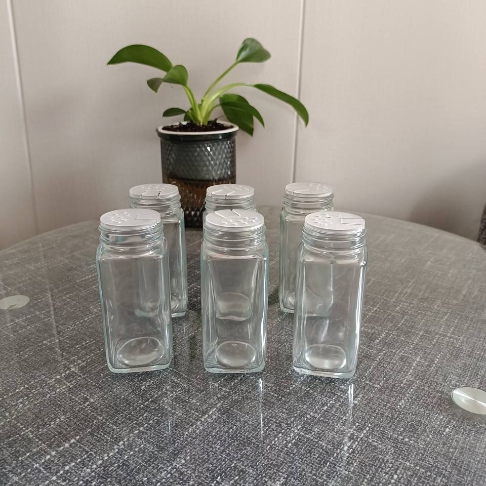 Glass Spice Bottle with Bamboo Lid 4 oz Set of 24