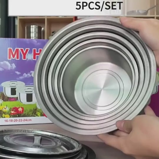 Isoliertes Kochgeschirr Set mit Suppentopf und Auflaufform